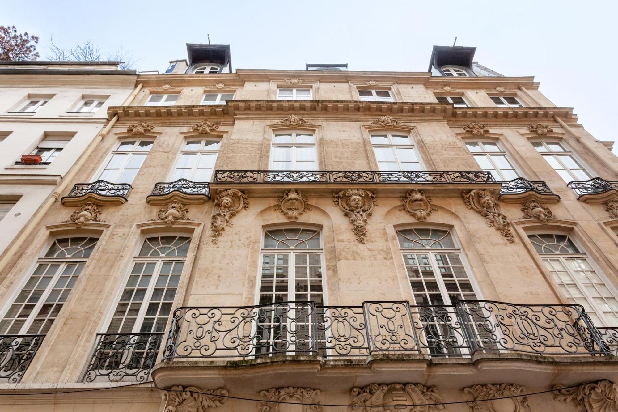 Au Coeur De Paris - Appartement Historique De Madame Du Barry מראה חיצוני תמונה